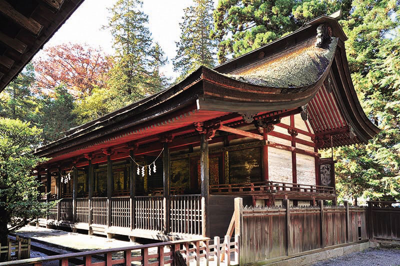 山梨市 窪八幡神社本殿